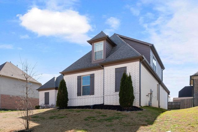 50 WHISPERING CREEK DR, Oakland, TN 38060