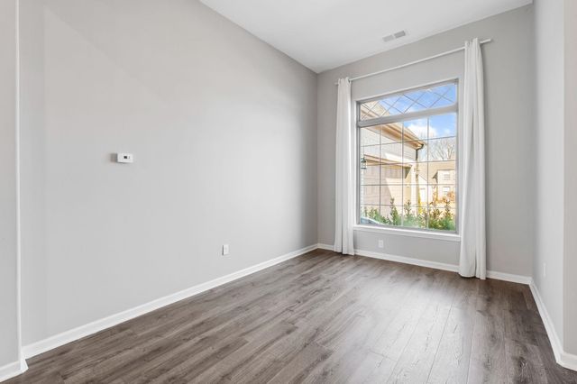 50 WHISPERING CREEK DR, Oakland, TN 38060