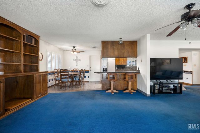 2634 Hempstead Lane, Bakersfield, CA 93309