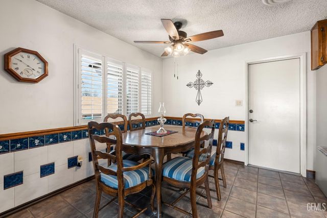 2634 Hempstead Lane, Bakersfield, CA 93309