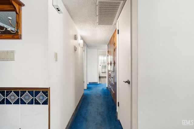 2634 Hempstead Lane, Bakersfield, CA 93309