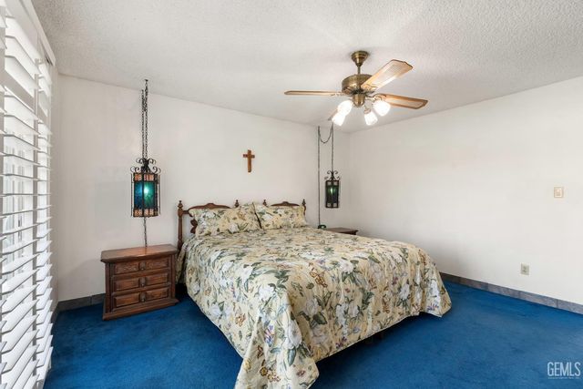 2634 Hempstead Lane, Bakersfield, CA 93309