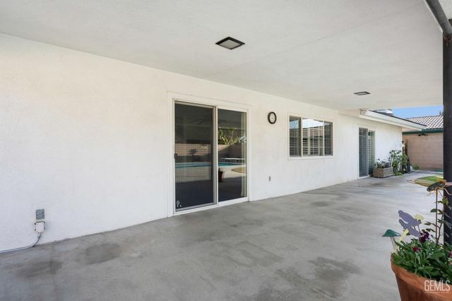 2634 Hempstead Lane, Bakersfield, CA 93309