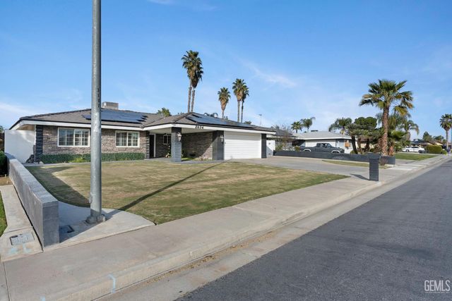 2634 Hempstead Lane, Bakersfield, CA 93309