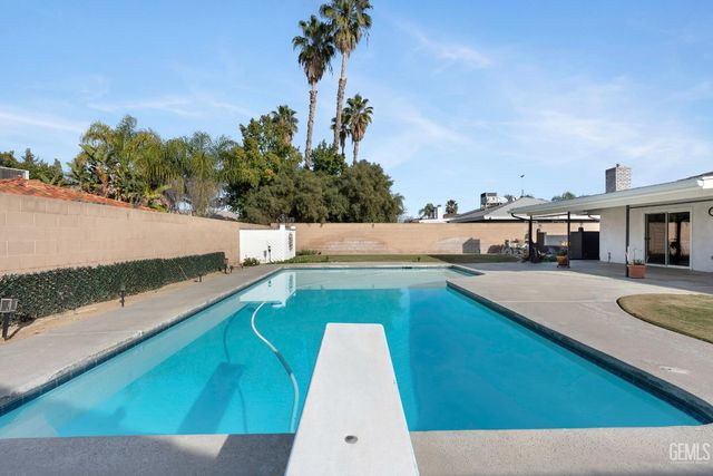 2634 Hempstead Lane, Bakersfield, CA 93309