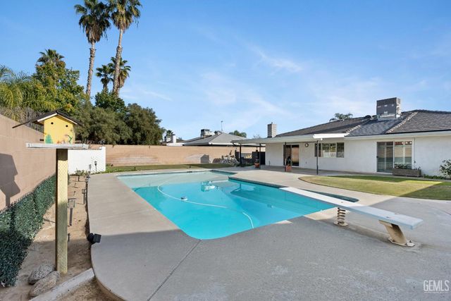 2634 Hempstead Lane, Bakersfield, CA 93309