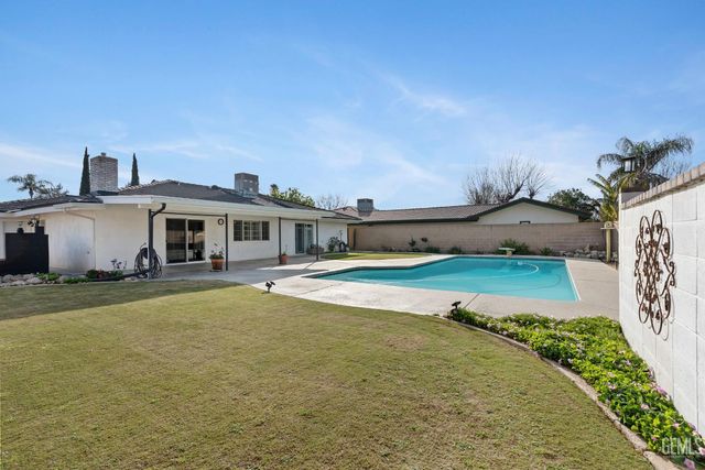 2634 Hempstead Lane, Bakersfield, CA 93309