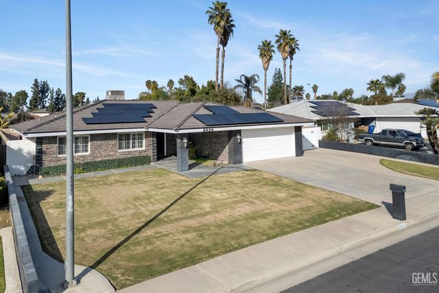 2634 Hempstead Lane, Bakersfield, CA 93309