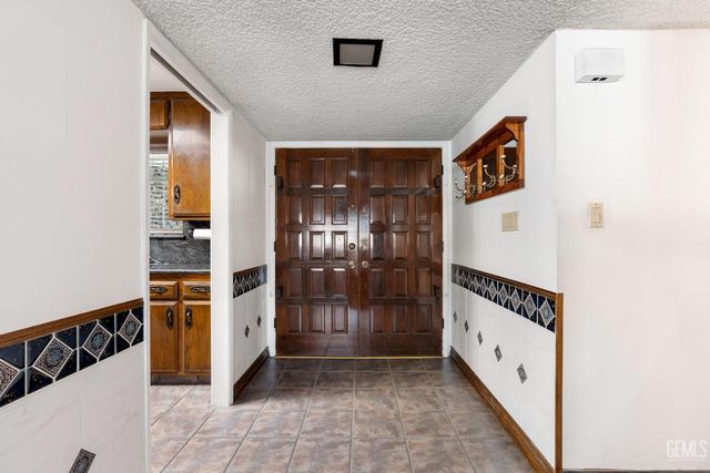 2634 Hempstead Lane, Bakersfield, CA 93309