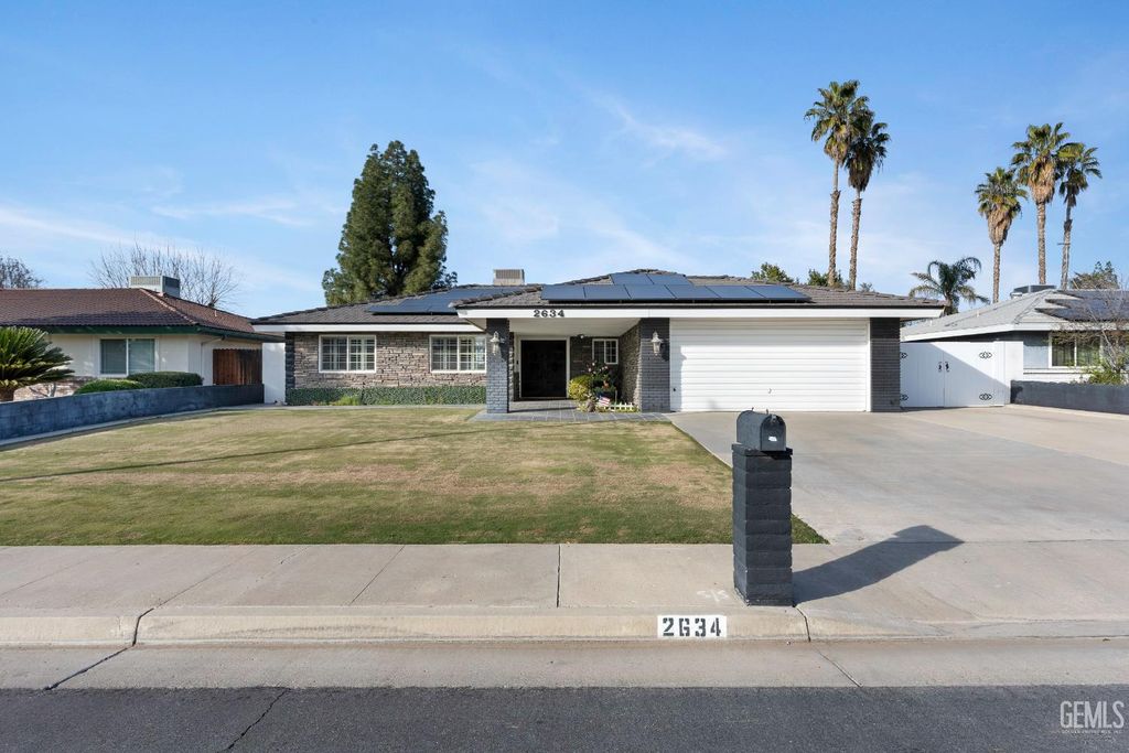 2634 Hempstead Lane, Bakersfield, CA 93309