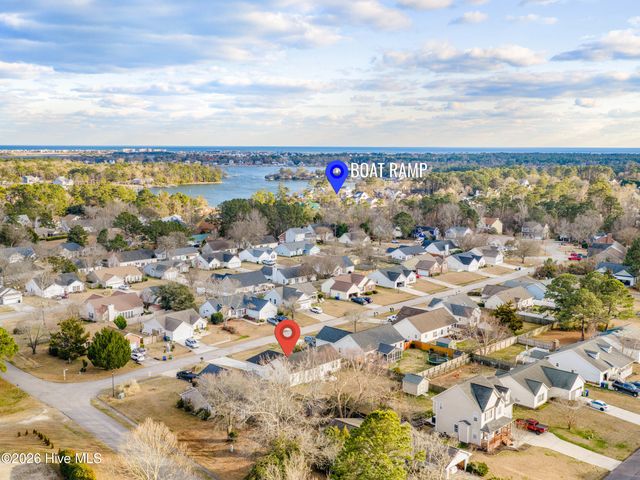 302 Whirlaway Boulevard, Sneads Ferry, NC 28460