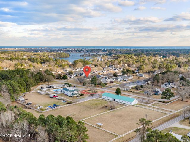 302 Whirlaway Boulevard, Sneads Ferry, NC 28460