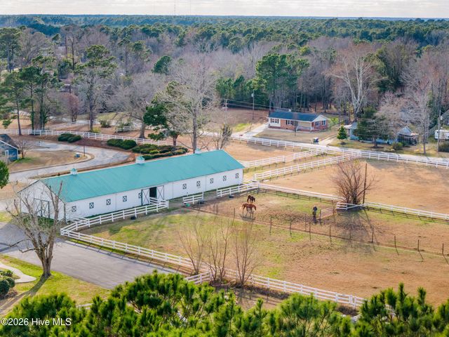 302 Whirlaway Boulevard, Sneads Ferry, NC 28460