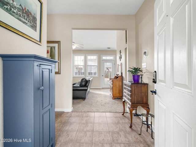 302 Whirlaway Boulevard, Sneads Ferry, NC 28460