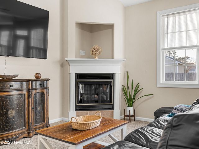 302 Whirlaway Boulevard, Sneads Ferry, NC 28460