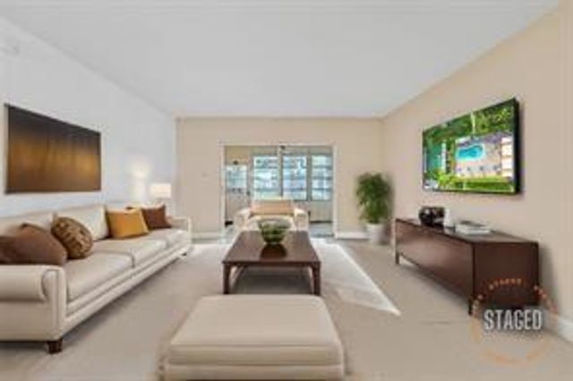 7897 Golf Circle Drive 112, Margate, FL 33063
