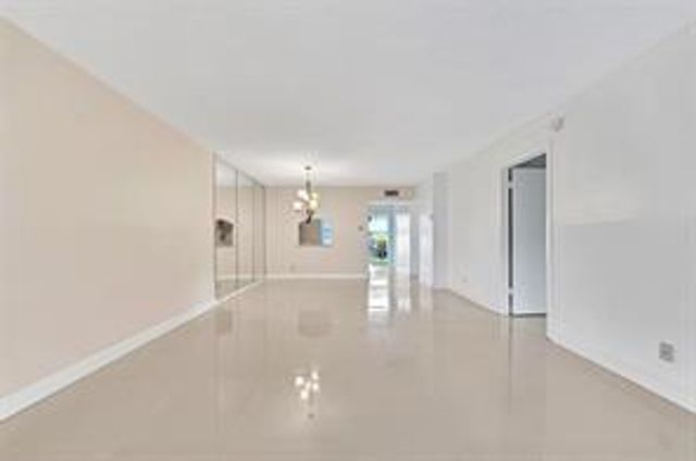 7897 Golf Circle Drive 112, Margate, FL 33063
