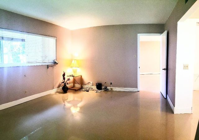 7897 Golf Circle Drive 112, Margate, FL 33063