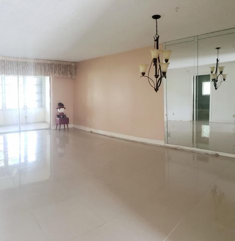 7897 Golf Circle Drive 112, Margate, FL 33063