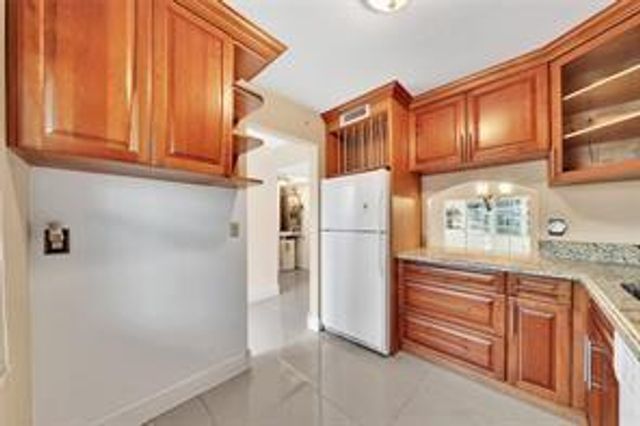 7897 Golf Circle Drive 112, Margate, FL 33063