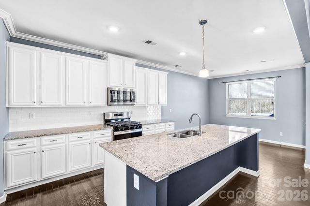 797 Oak Manor Drive SE, Concord, NC 28025