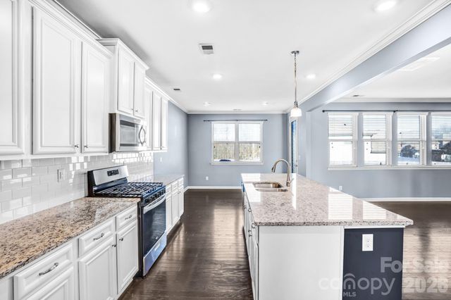 797 Oak Manor Drive SE, Concord, NC 28025