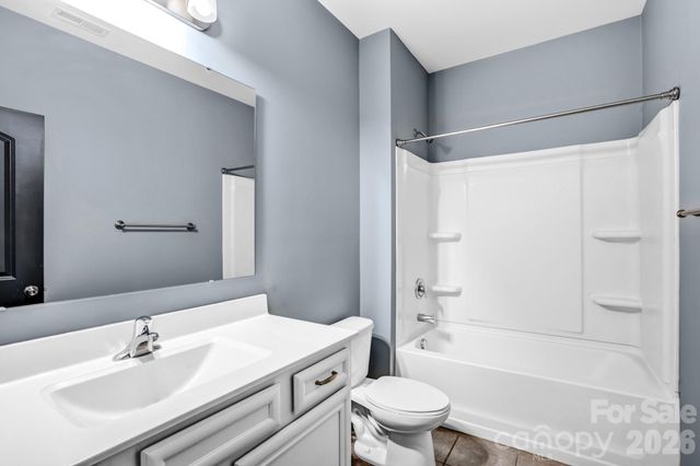 797 Oak Manor Drive SE, Concord, NC 28025