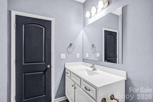 797 Oak Manor Drive SE, Concord, NC 28025