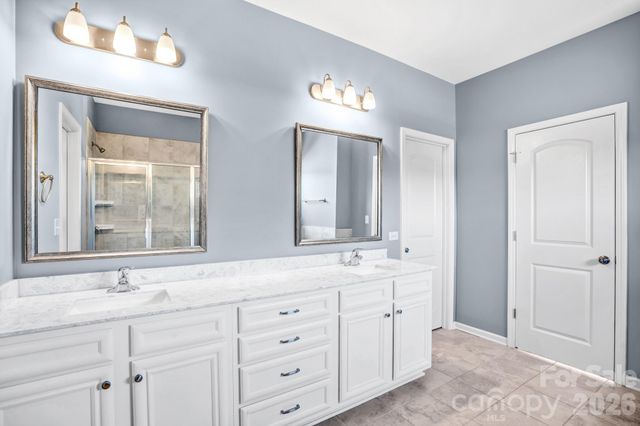 797 Oak Manor Drive SE, Concord, NC 28025