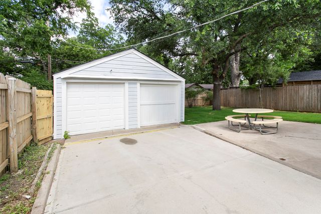 3324 Ryan Avenue, Fort Worth, TX 76110