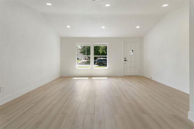 3324 Ryan Avenue, Fort Worth, TX 76110