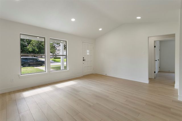 3324 Ryan Avenue, Fort Worth, TX 76110