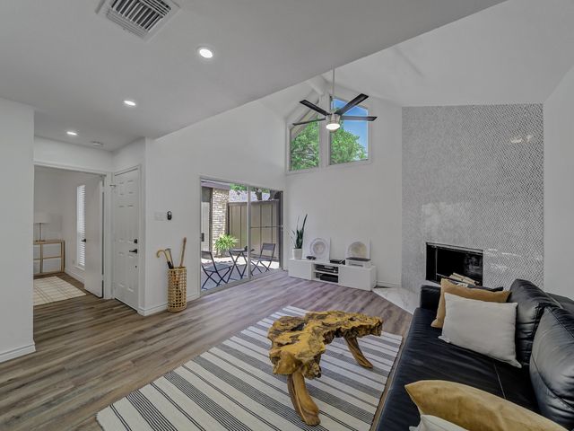 4623 Country Creek Drive 1046, Dallas, TX 75236