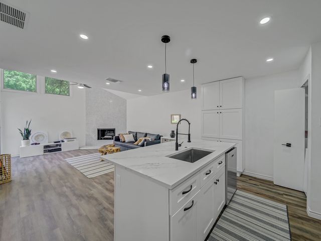 4623 Country Creek Drive 1046, Dallas, TX 75236