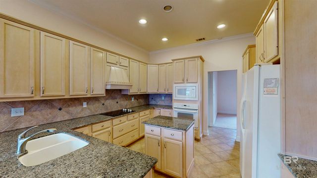 214 Hemingway Loop, Foley, AL 36535