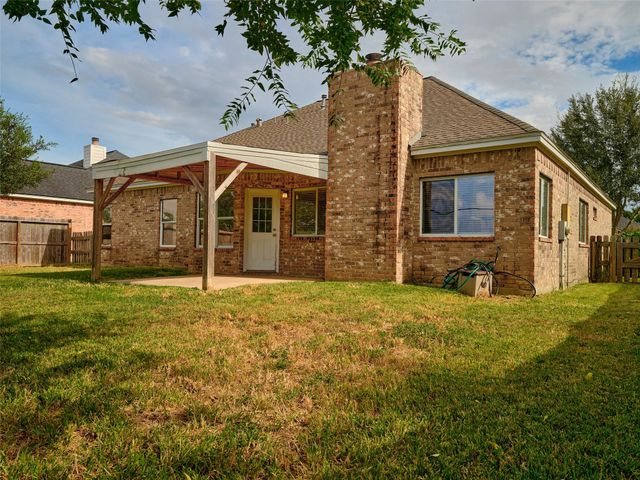 9218 Anna Street, Needville, TX 77461