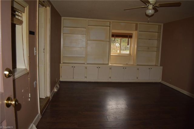 301 Lindale Drive, High Point, NC 27265