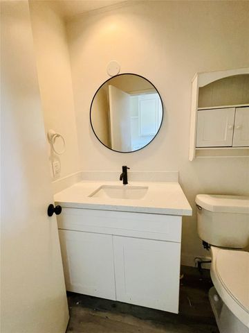 3014 Edgewood Drive, Sugar Land, TX 77479