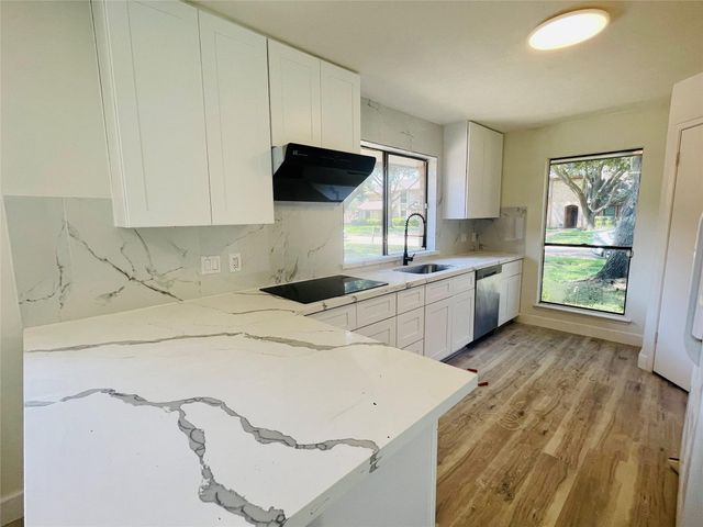 3014 Edgewood Drive, Sugar Land, TX 77479