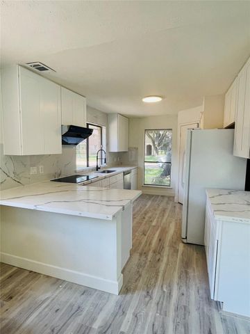3014 Edgewood Drive, Sugar Land, TX 77479