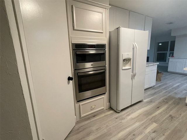 3014 Edgewood Drive, Sugar Land, TX 77479