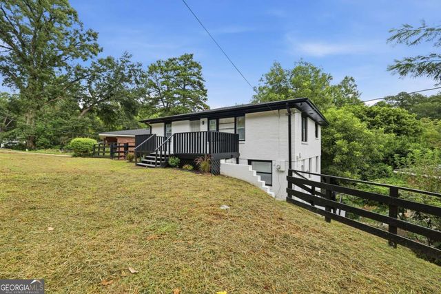 111 Victor Circle NW, Atlanta, GA 30314