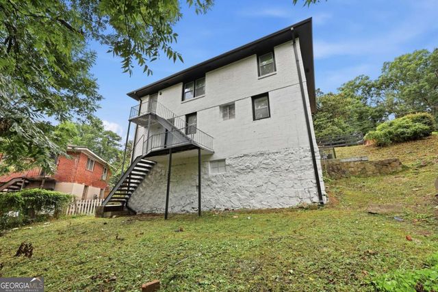 111 Victor Circle NW, Atlanta, GA 30314