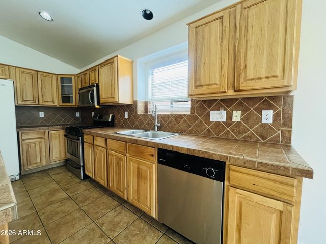 8202 S 47th Avenue, Laveen, AZ 85339