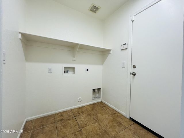 8202 S 47th Avenue, Laveen, AZ 85339