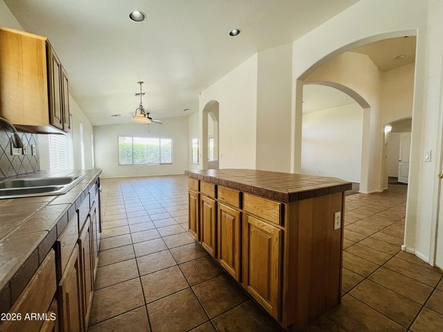 8202 S 47th Avenue, Laveen, AZ 85339