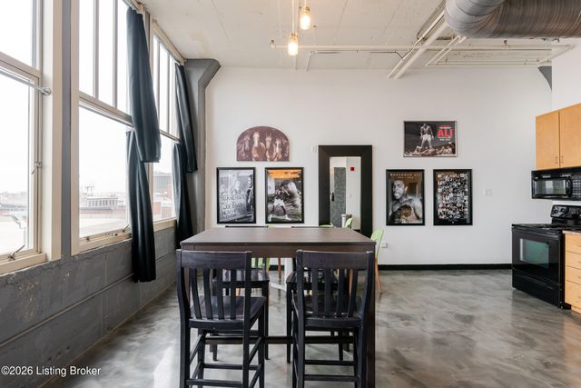 815 W Market St 703, Louisville, KY 40202