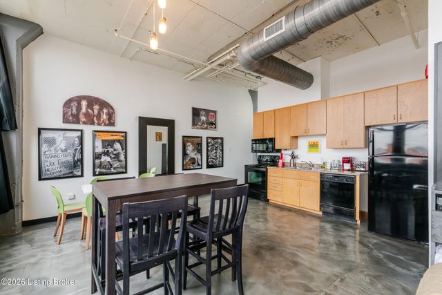 815 W Market St 703, Louisville, KY 40202