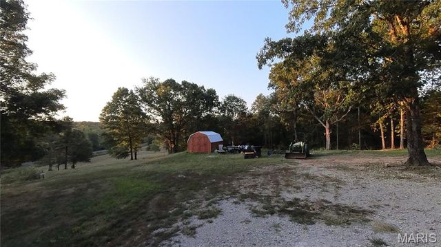 2887 County Road 5620, Willow Springs, MO 65789