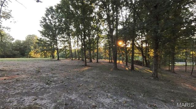 2887 County Road 5620, Willow Springs, MO 65789